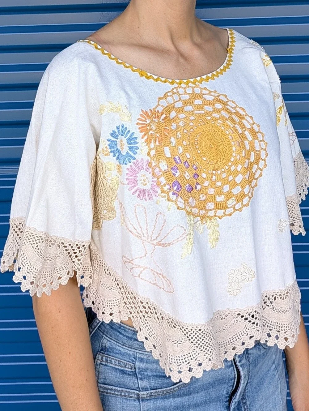 1 of 1 POPOVER TOP made from vintage tablecloth S